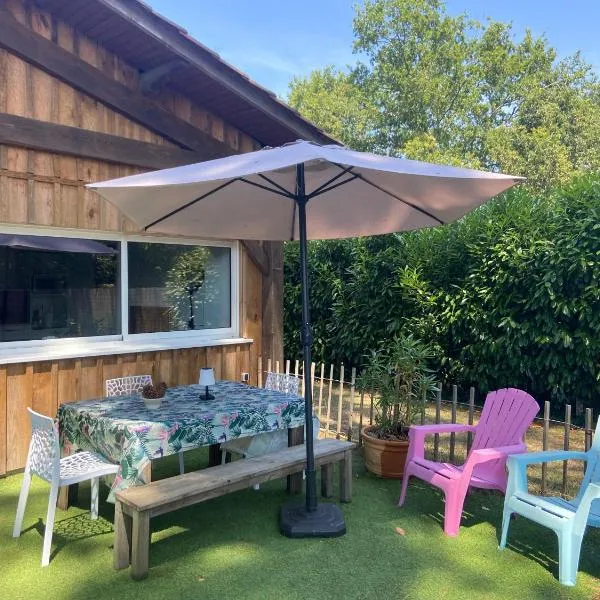 Gite d'ici et d'ailleurs 2 Maison proche Bordeaux et Bassin d Arcachon, ξενοδοχείο σε Saint-Morillon