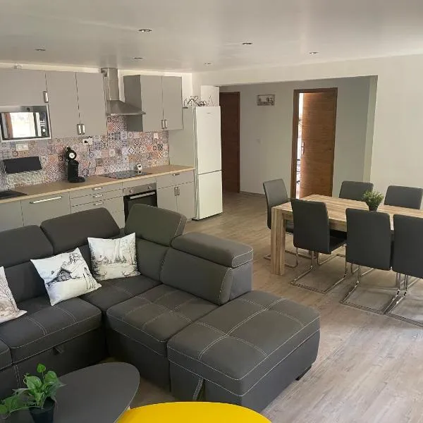 L'improbable, Spa, Netflix, Wifi, 500 m du centre historique, hotel din Guillestre