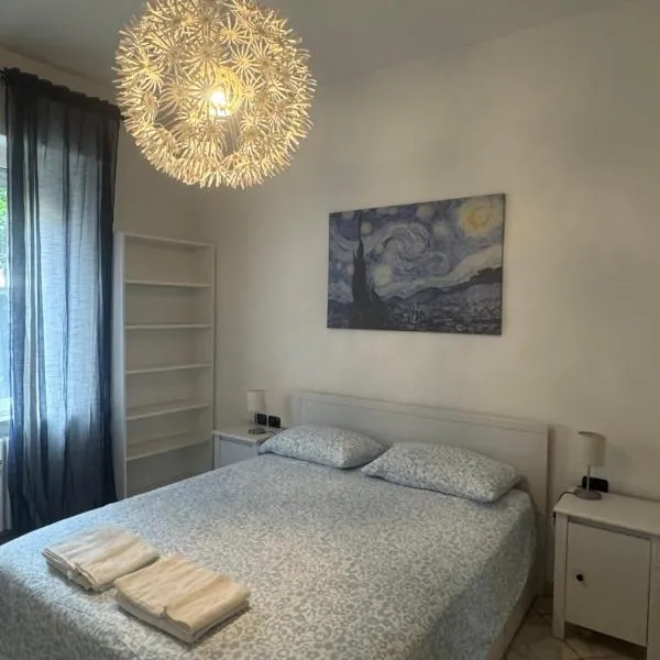 Guest House in Elegant Apartment close to the Center โรงแรมในมิลาน