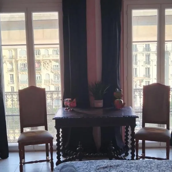 Chez Brigitte Guesthouse, hotel in Nice