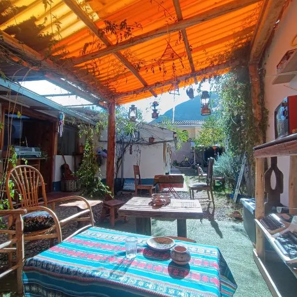 Antiques Homestay, hotell i Pisac