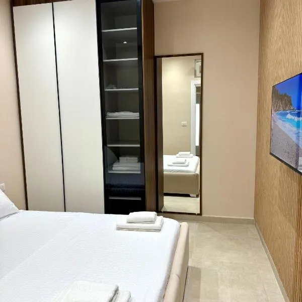 White Arena Apartments GOLEM, hotel v destinaci Golem