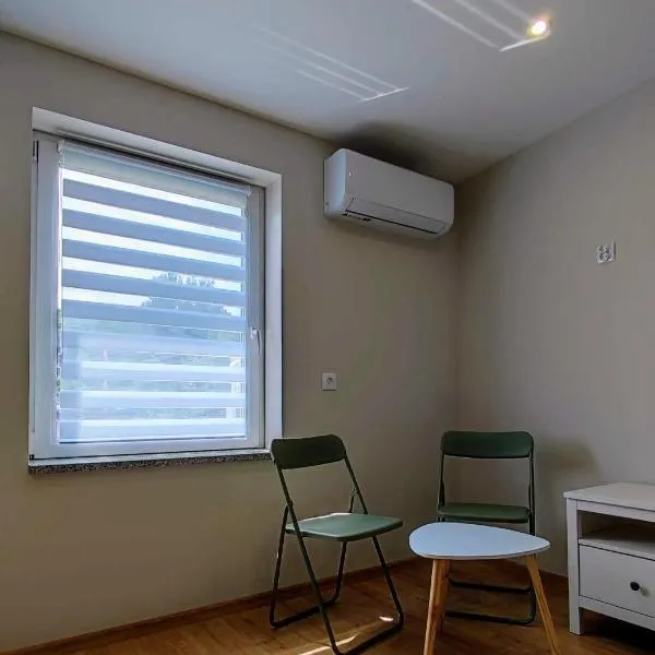 Apartament Wysoka 580 z prywatną łazienką, ξενοδοχείο σε Bielawa