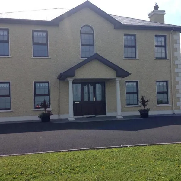 Clonoughter Heights, hotel in Templeglantine