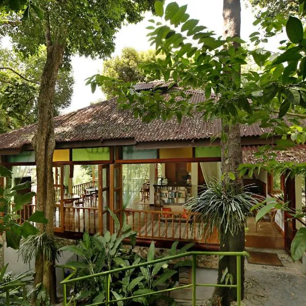 Ambong Rainforest Retreat, hotel v destinaci Pantai Cenang