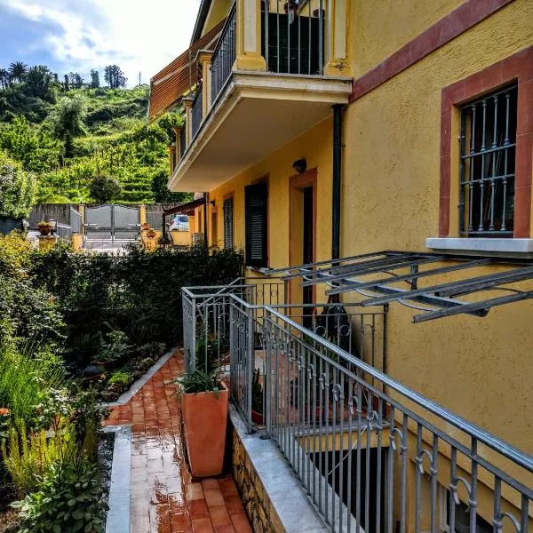 Sally's B&B, hotel v destinácii Carrara
