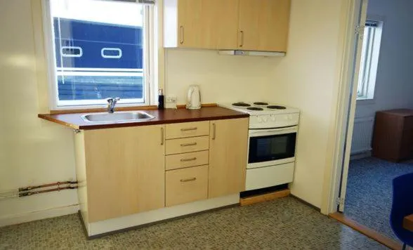Vandrehuset 4, hotel in Nuuk