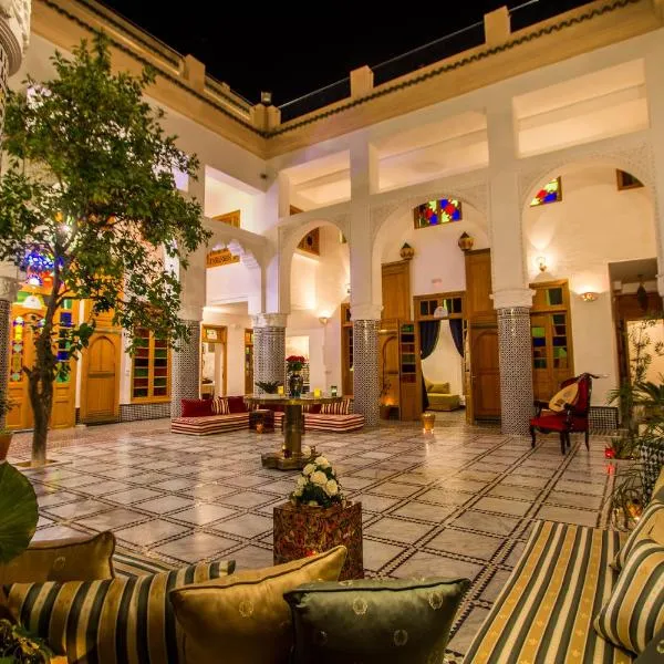 Riad Amor - Suite & Spa, hotel in Fès