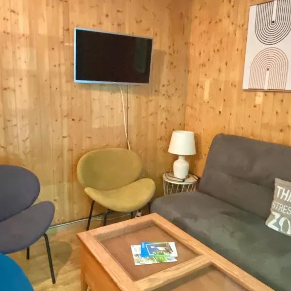 Village de vacances oignies, ξενοδοχείο σε Oignies