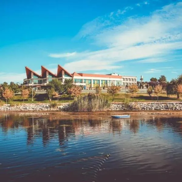 Kronos Hotel, hotel in Golbası