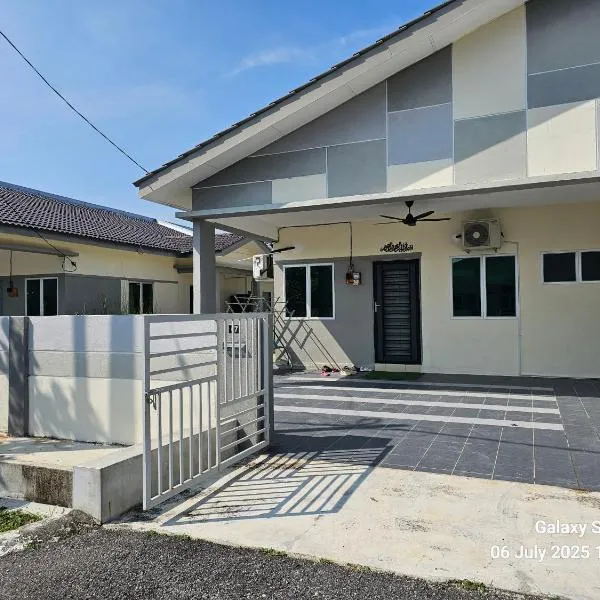 Homestay ZAF sitiawan, hotel in Sitiawan