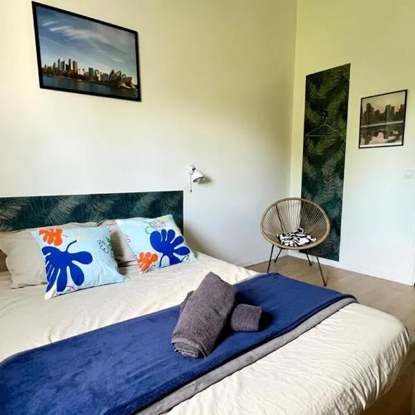 Studio Sydney Charme et jardin I séjour pro ou romantique, hotel in Châtellerault