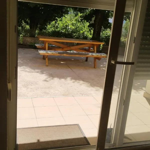 Three lindens, hotel v destinaci Herceg-Novi
