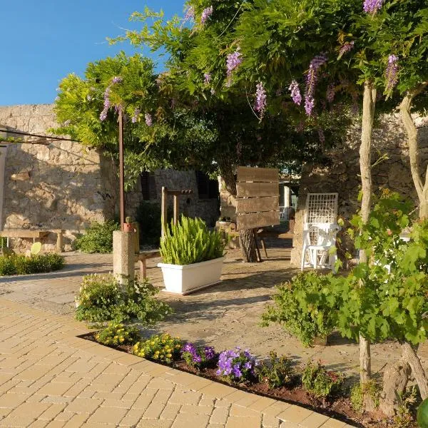 Palacca, trullo salentino, hôtel à Andrano