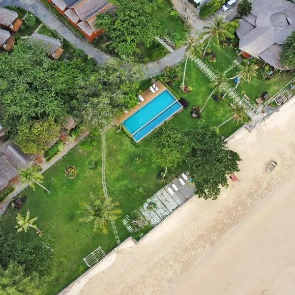 Anyavee Krabi Beach Resort, hotel in Klong Muang Beach