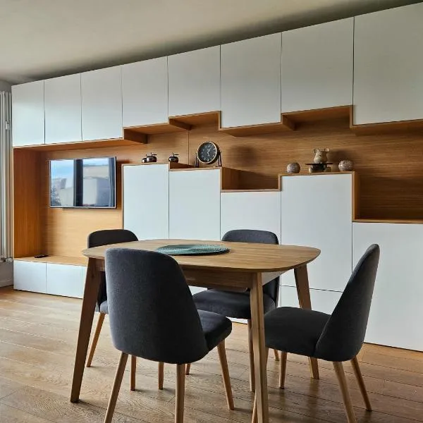 Le 52 Pasteur, ξενοδοχείο σε Montreuil