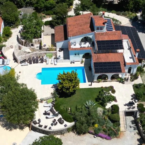 Lotus Rooms, khách sạn ở Brzac