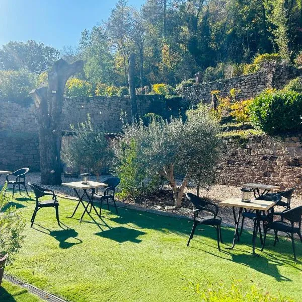 Hotel De Ma Tante – hotel w mieście Lamalou-les-Bains