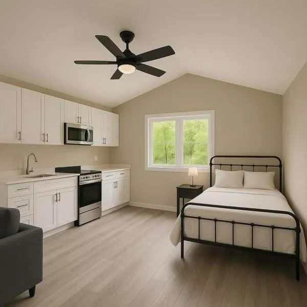 Studio Cottage #8 - Jack Pine, hotel in Gravenhurst