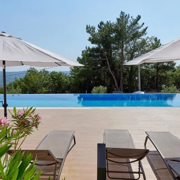 Adriatic Heights, hotel v destinaci Kavač