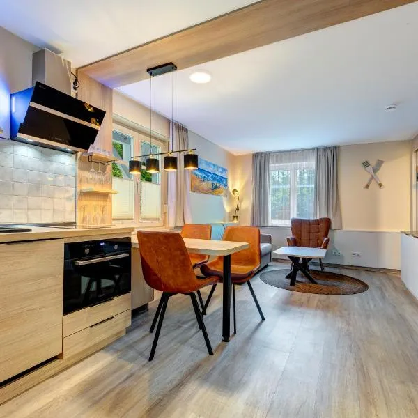 Dünenhaus Ückeritz UnserUsedomDe FeWo ca40qm mit Parkplatz direkt am Strand 9I2: Ueckeritz şehrinde bir otel