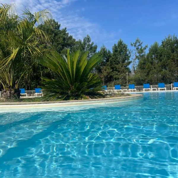 Joli appartement au golf, hotel in Biscarrosse