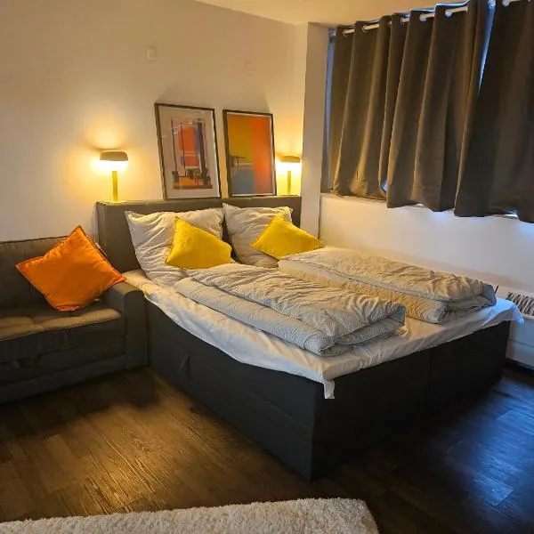 Ehrenfeld - Bright 32m2 Flat, hotel in Cologne