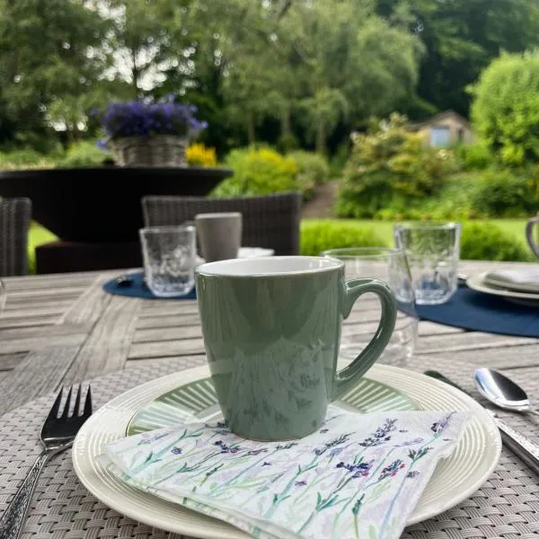 "Un matin au jardin", hotel a Francorchamps