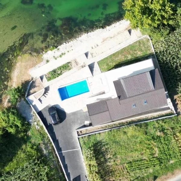Apartmani na Uni Šarac, hotel 