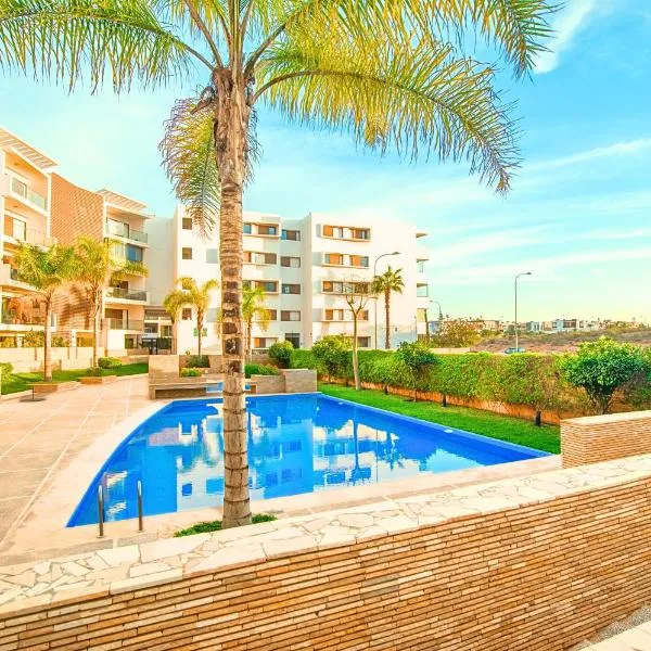 Agadir Bay Bel Appartement Vue piscine à 5 min de la plage, hotel u gradu Agadir