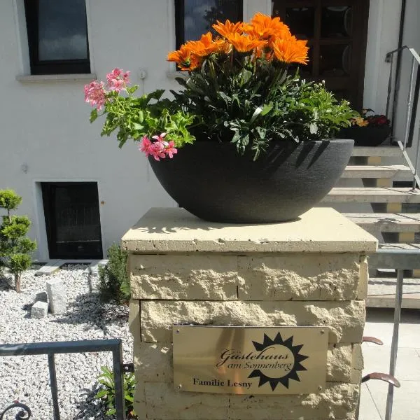 Gästehaus am Sonnenberg, hotel v destinaci Baunach
