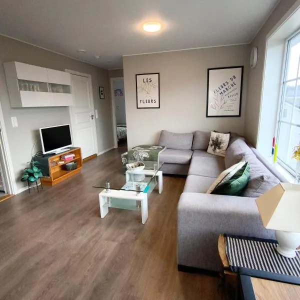 Moderne leilighet 15min fra flesland airport og 20 min fra bergen city, hotel in Hetlefloten