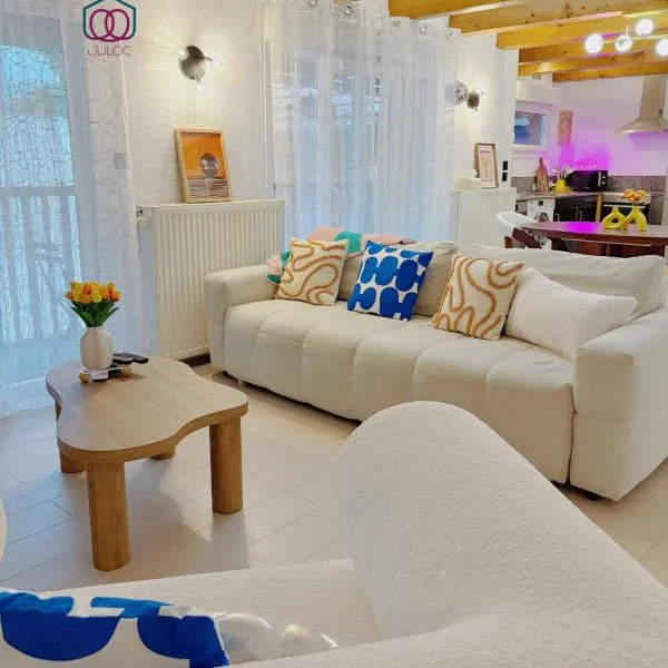 Chez Maya - Triplex cosy proche gare, hotel in Strasbourg