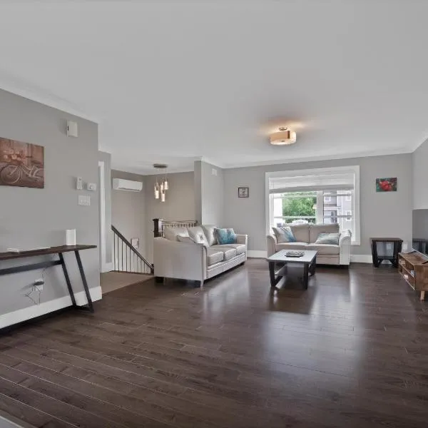 Comfortable 3BR Getaway, מלון בRiverview