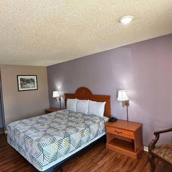 Motor Inns Of America, hotel in Madisonville