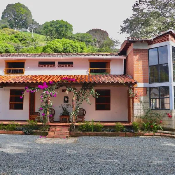 Finca Hotel Recinto de la Gruta, hotel en Copacabana