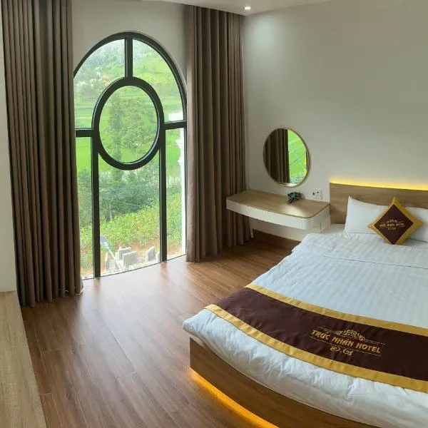 Trúc Nhân Hotel, hotel v destinaci Dong Van