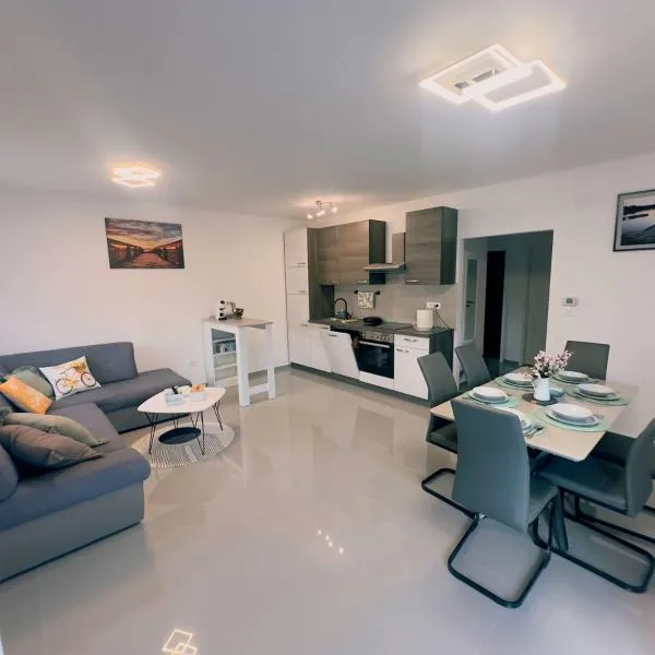 Apartmani Lamat, hotel in Tribalj