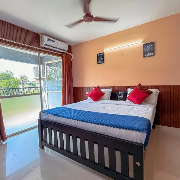 Stella Marries Airpot Lounge, hotel a Nedumbassery