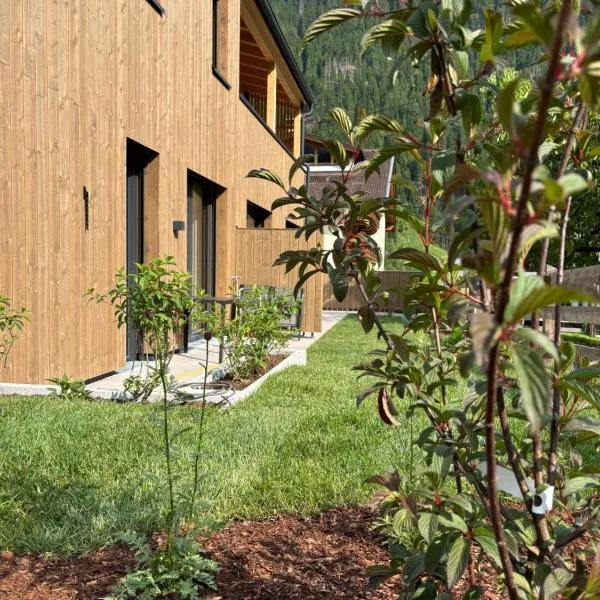 NEW OPENING "Frechdax - Apartments Stubai" Unique Apartments, near BUS STOP & GROCERY STORE, inkl INFRARED CABIN, hotel v Neustift im Stubaital