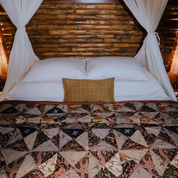 Taruchi 4 bedrooms villa, hôtel à Kesiman