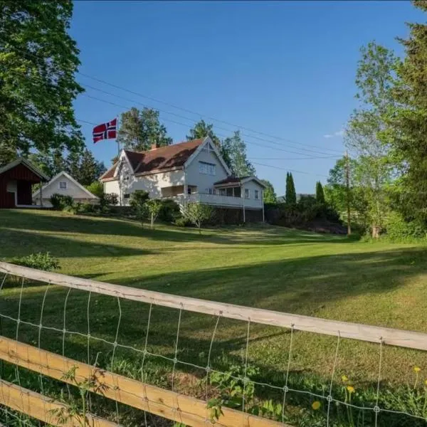 Cozy rooms with private bathroom close to Hønefoss, hôtel à Knestang