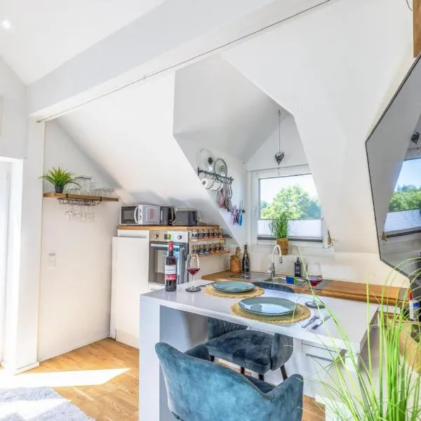 Premium Suite - Waldblick - Balkon - Schwarzwald, hotel v destinaci Bühl