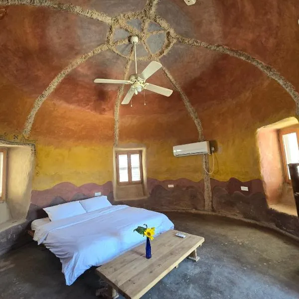 Kibbutz Lotan Eco-Campus, hotel in Kibbutz Lotan