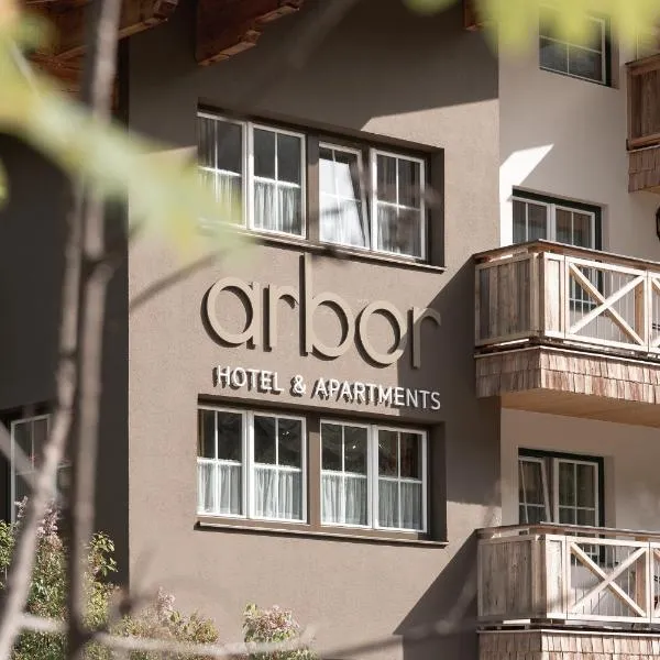 ARBOR Hotel & Apartments, hotel v Saalbachu