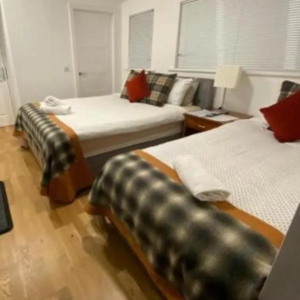 Rowardennan Rooms in the lodge Lodge no 2, hotel en Rowardennan