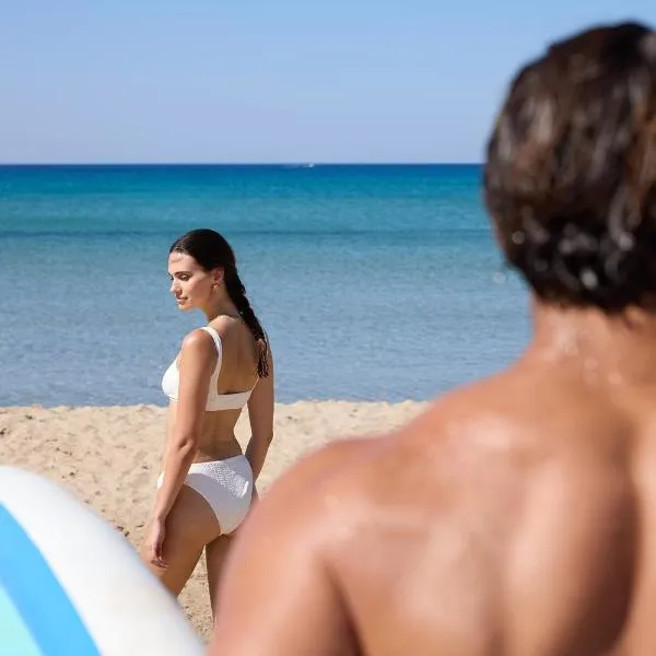 Golden Milos Beach Ηouse by Domotel, hotel en Provatas