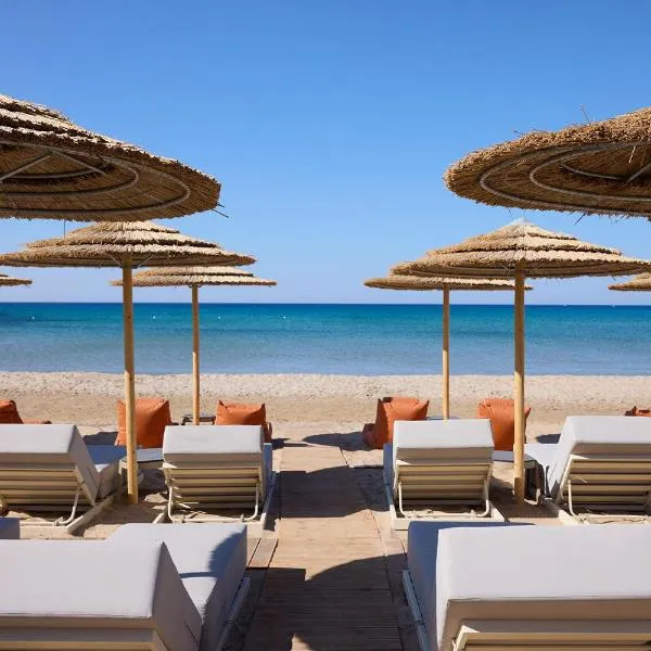 Viesnīca Golden Milos Beach Ηouse by Domotel pilsētā Provatas