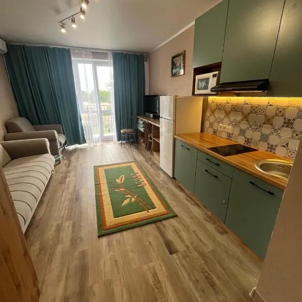 Уютная студия в ЖК Теремки-2, hotel in Almaty