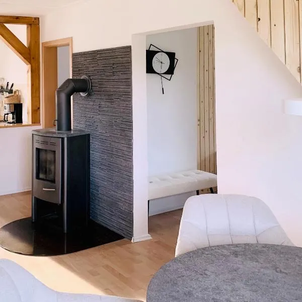 Ferienwohnung 'Wiesenglück' - am Tor zum Müritz-Nationalpark, hotel in Federow